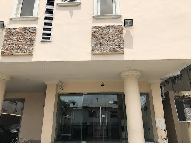 Lakeem suites ikoyi