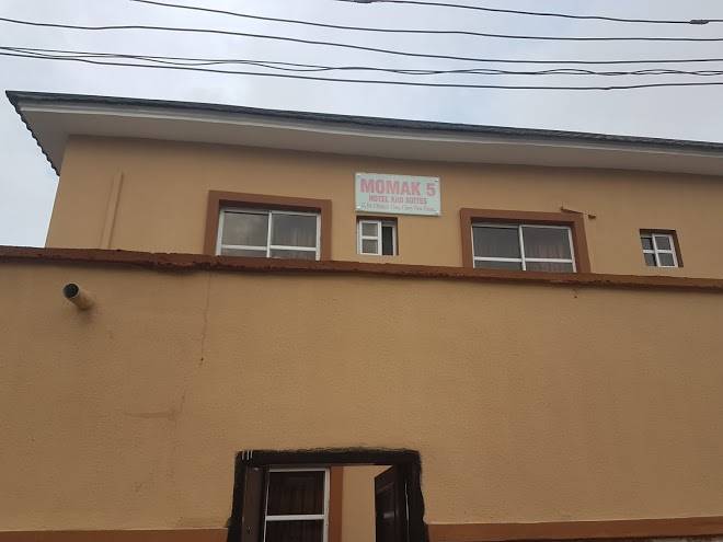 Momak5 hotel
