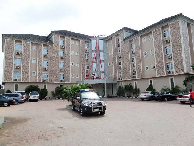 Regia luxuria hotel and suite