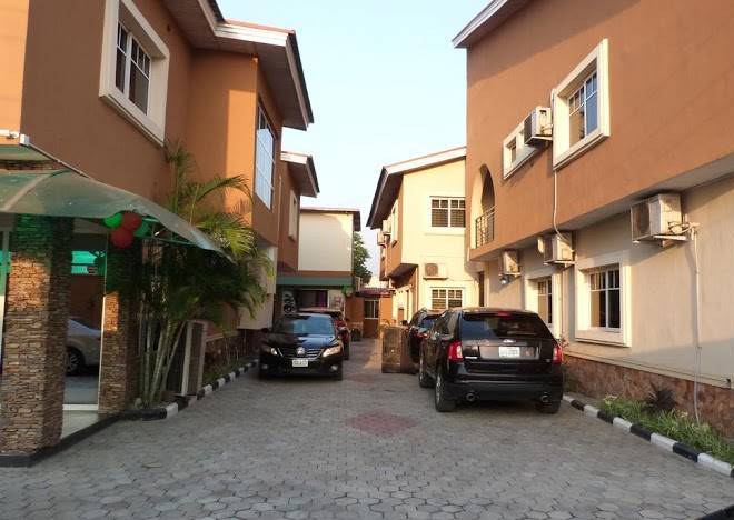 De meros hotel & suites annex