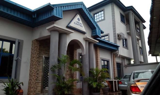 De next center resort