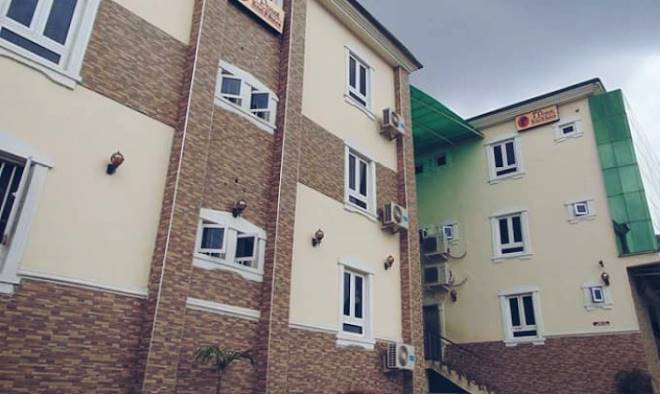 1st point hotel & suites
