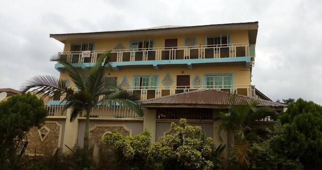 Best friend hotel