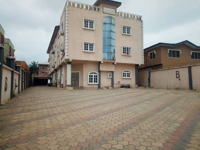 Bayse one hotel