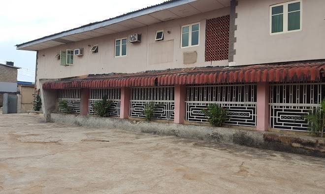 Dynasty hotel