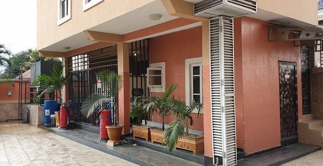 Emsoch emirate hotel