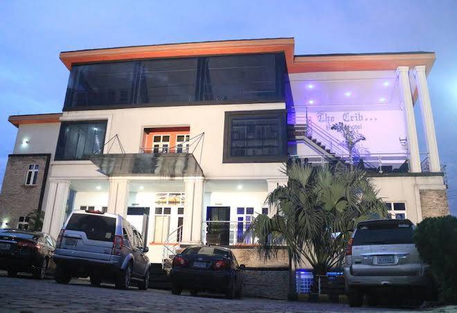 The crib lifestyle hotel