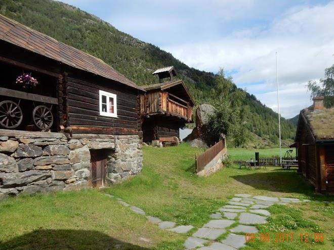 Galde uppigard accommodation galdhopiggen
