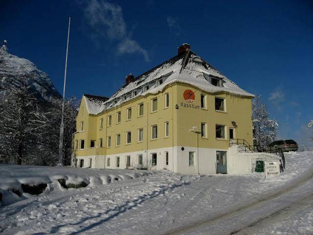 Trolltunga hotel