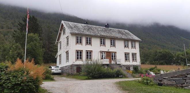 Overvoll retreat og aktivitetssenter