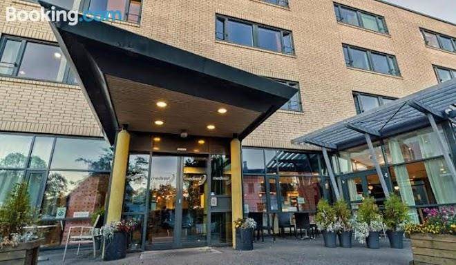 Zefyr hotell