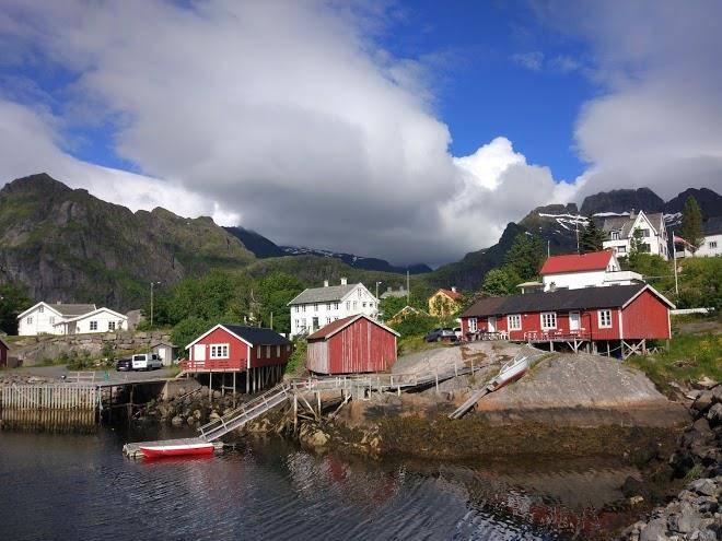 Rorbu kjell arntzen lofoten