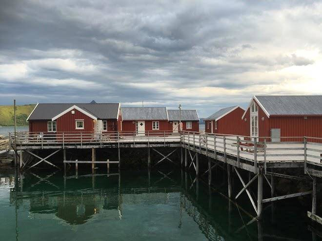 Lofoten Rorbuopplevelser Image