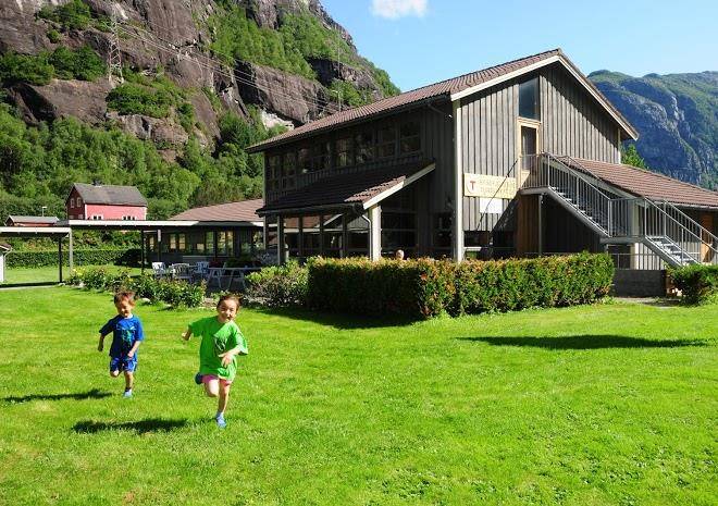Lysefjorden tourist cabin