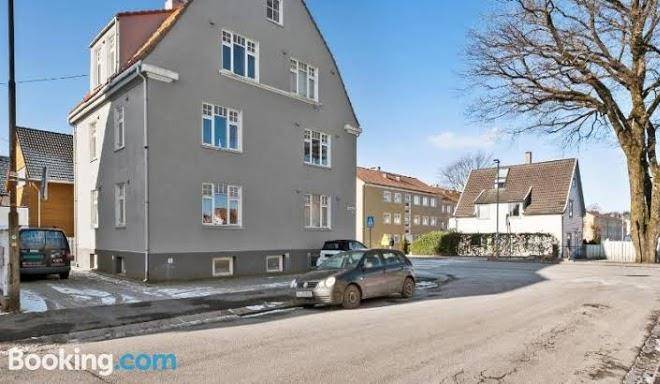 Norwegian housing solbakkeveien 12