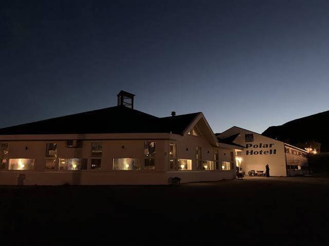 Polar hotel