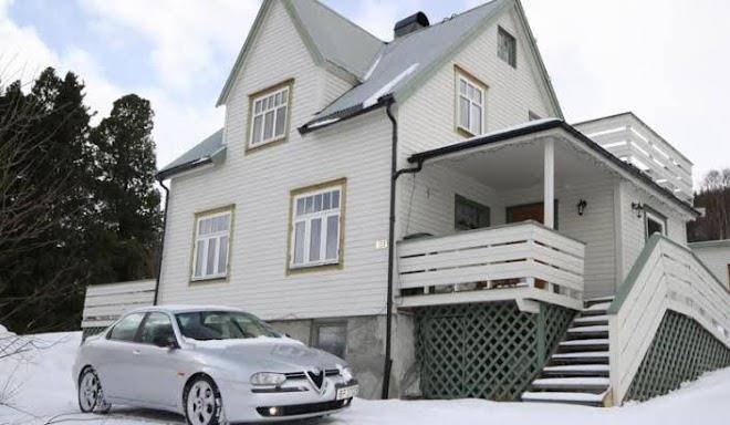 Lyngen home