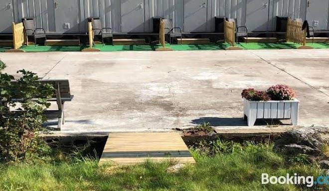 Tromoy Budget Hotel Image