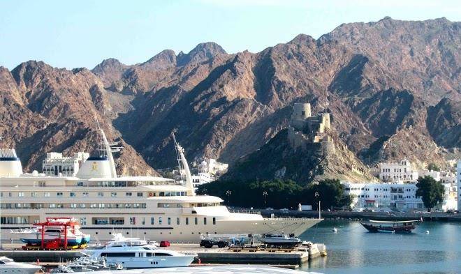 Marina hotel