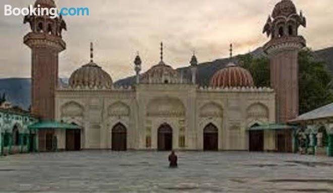 Al mughal hotel