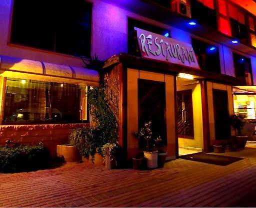 Hotel aashiana