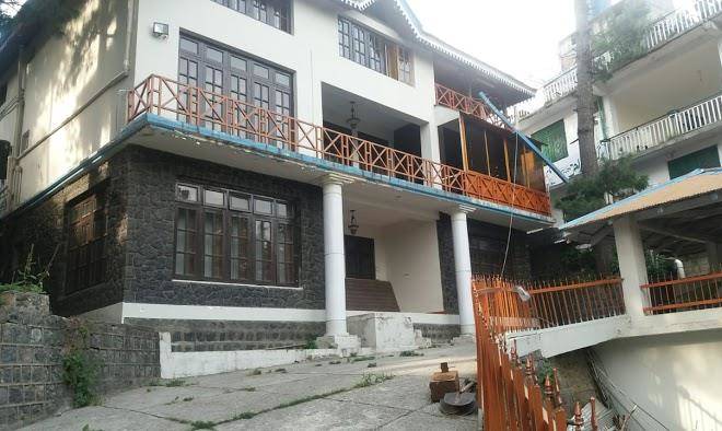 Pine fort hotel