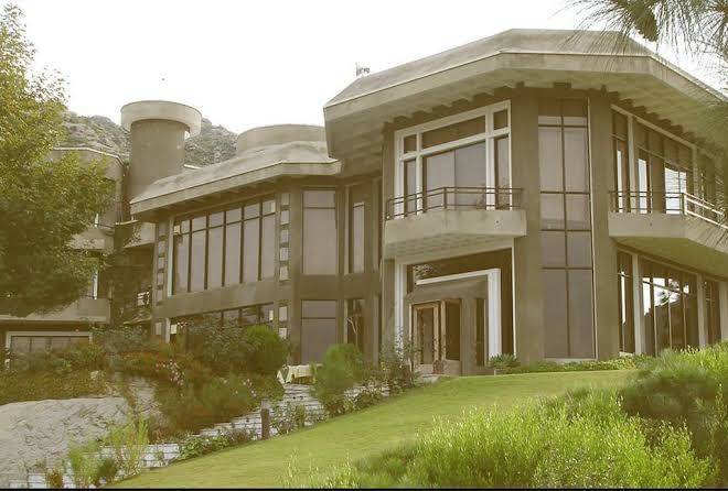 Rock city resort