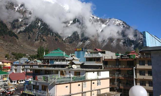 Royal hotel naran