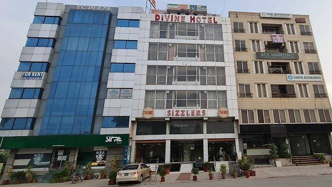 Divine hotel dha