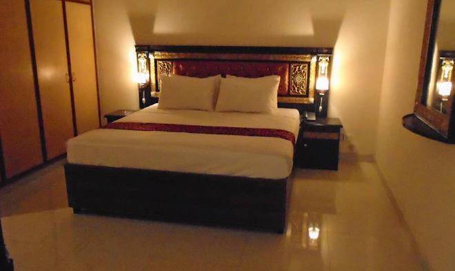 Hotel 7 days