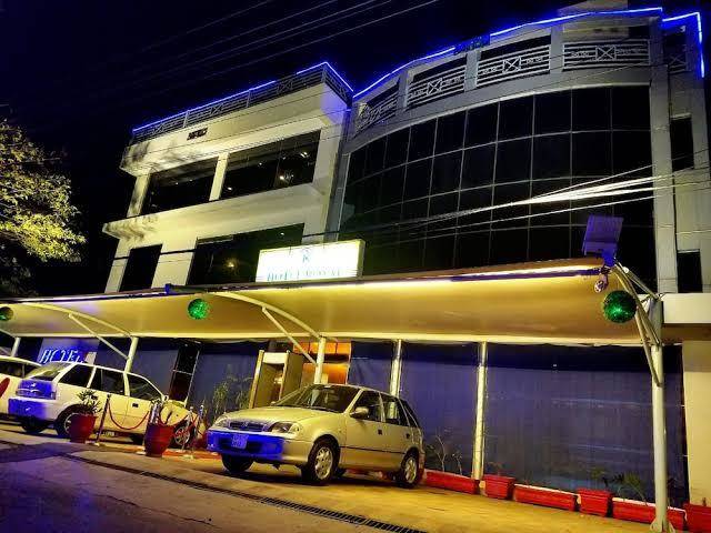 Hotel royal lahore