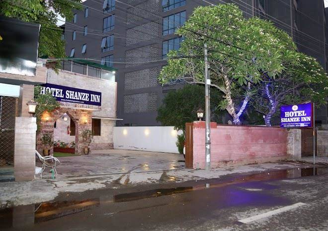 Hotel shanze inn gulberg