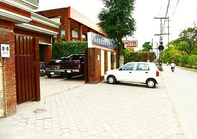New pakeeza hotel