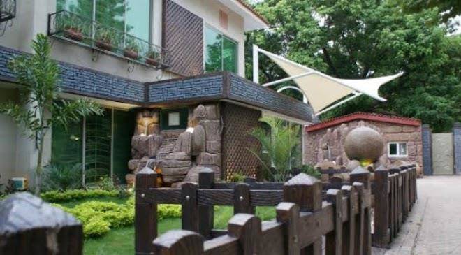 Oasis residency