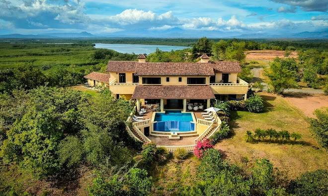 El regalo resort
