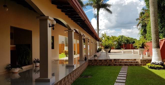 Hotel tajy internacional