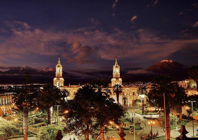 Katari hotel at plaza de armas