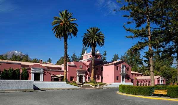 Wyndham costa del sol arequipa