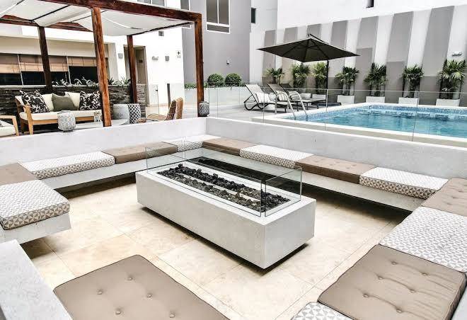 Cozy 2br in luxury building