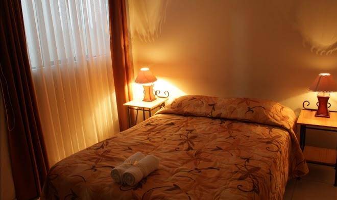Hotel las flores canete
