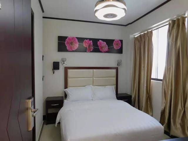 Sunshine hotel
