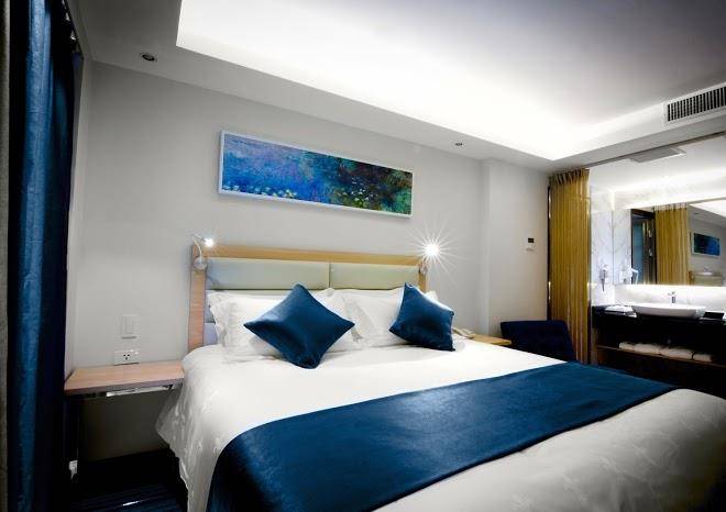 Lyz Business Hotel Image