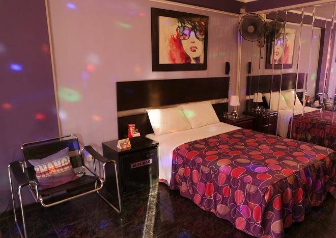 Hollywood suites
