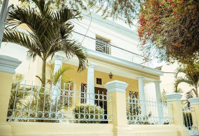 Hotel las palmeras
