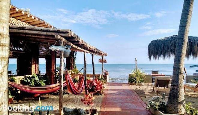 Sol yoga mancora