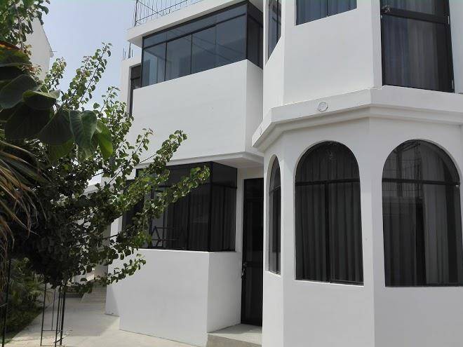 Hospedaje maison dorgini