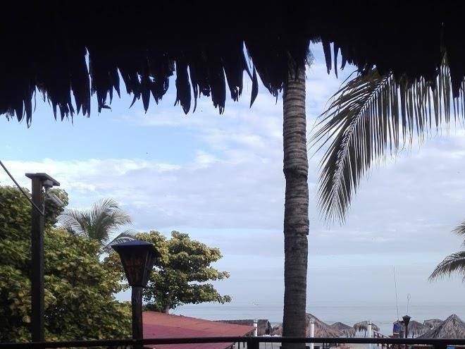 Hospedaje restaurant blue point
