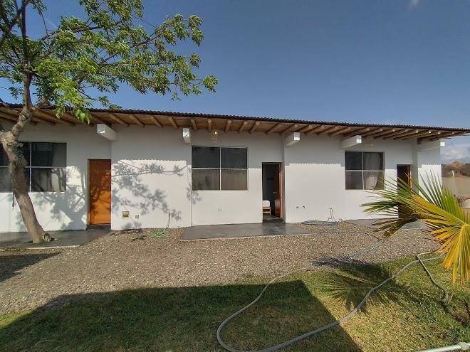 Posada escondida punta sal