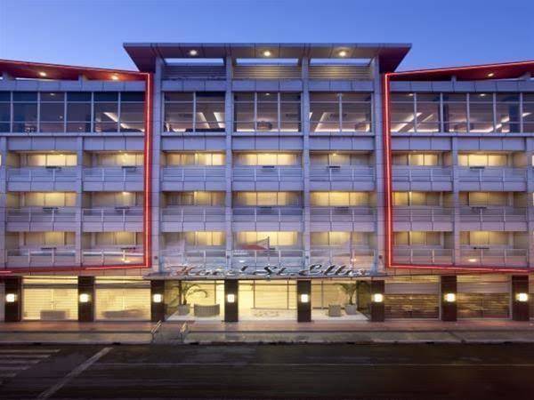 Hotel St Ellis Image