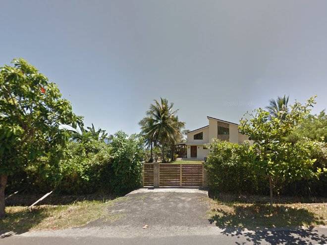 Kendi's beach garden